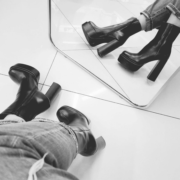 Zara Black Platform Ankle Boots - Picture 17 of 17